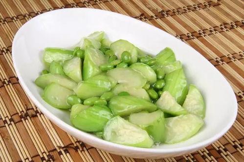 莴瓜尖怎么吃,探索莴瓜尖的烹饪技巧与食谱