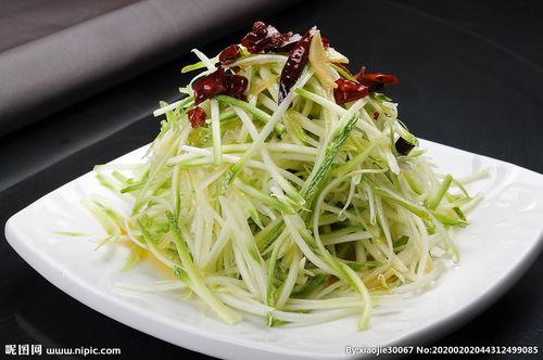 茄瓜凉拌着吃,茄瓜凉拌，清爽一夏