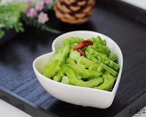 亲友背刺吃瓜,一场情感漩涡的真相揭秘